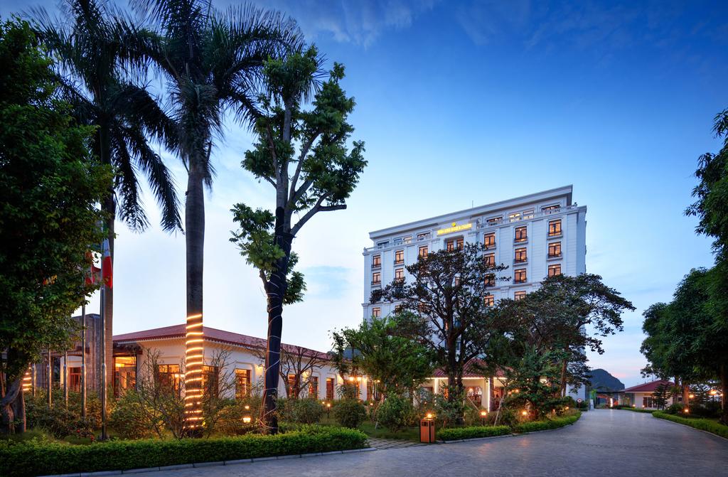 Ninh Binh Hidden Charm Hotel & Resort