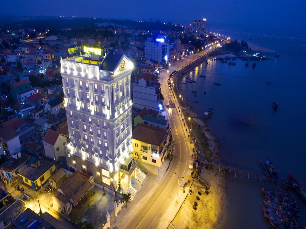 RIVERSIDE HOTEL QUẢNG BÌNH ****