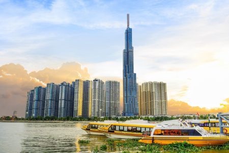 Khách sạn Vinpearl Luxury Landmark 81, Sài Gòn 5 sao