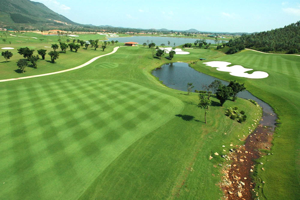 Bảng giá sân golf Đầm Vạc (Heron Lake Golf Course & Resort) ở Vĩnh Yên, Vĩnh Phúc