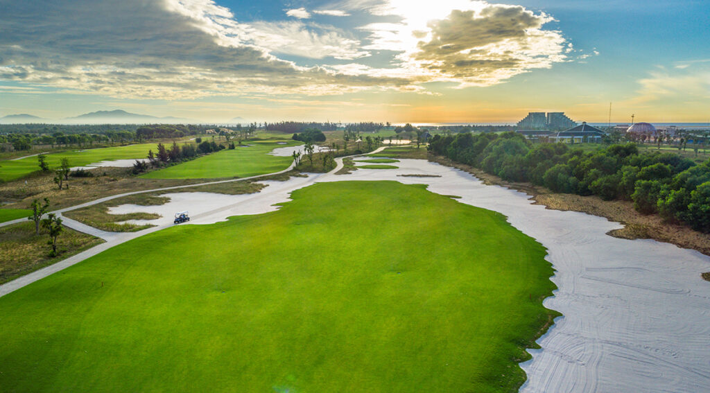 Bảng giá dịch vụ sân Golf Vinpearl Resort & Golf Nam Hội An