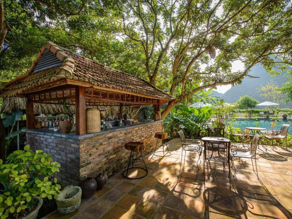 bang-gia-cac-khach-san-resort-4-5-sao-noi-tieng-dep-nhat-o-ninh-binh