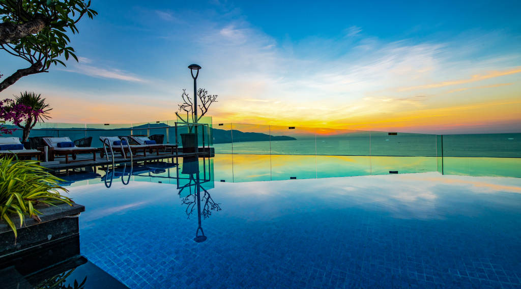 Sala-Da-Nang-Beach-Hotel-4