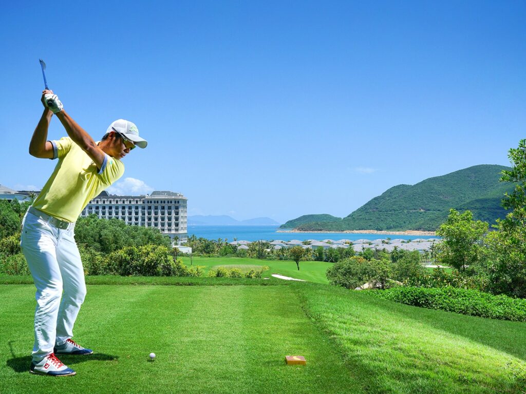 3 Sân Golf tốt nhất tại Nha Trang hiện nay. Địa chỉ, số điện thoại đặt sân