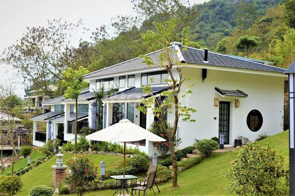 Review Hasu Village Hoà Bình Resort (Mông Hoá, Kỳ Sơn) – vị trí, dịch vụ, biệt thự, villa, giá