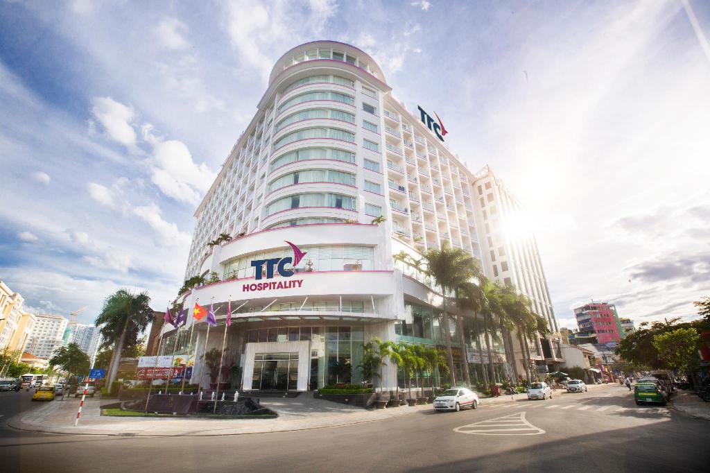 Khách sạn TTC Premium Michelia Nha Trang 5 sao