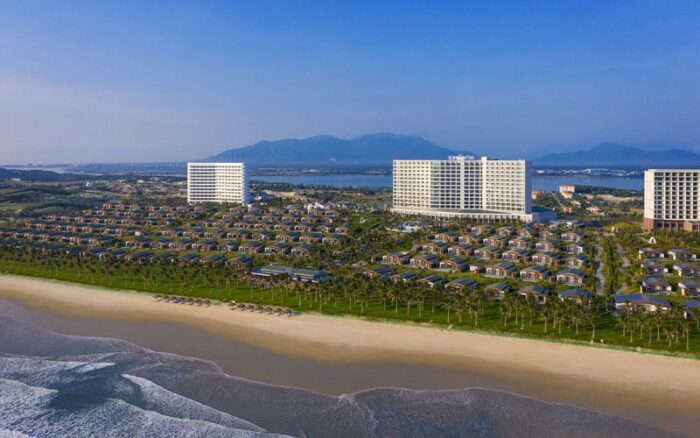 Combo 2N1Đ/3N2Đ ở Movenpick Resort Cam Ranh, Nha Trang: vé máy bay + phòng resort 5* + ăn sáng