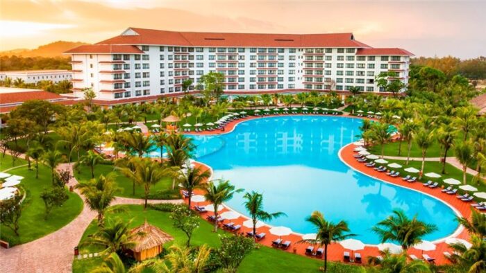 Combo 3N2Đ ăn 3 bữa + đưa đón sân bay VinPearl Resort & Spa Phú Quốc