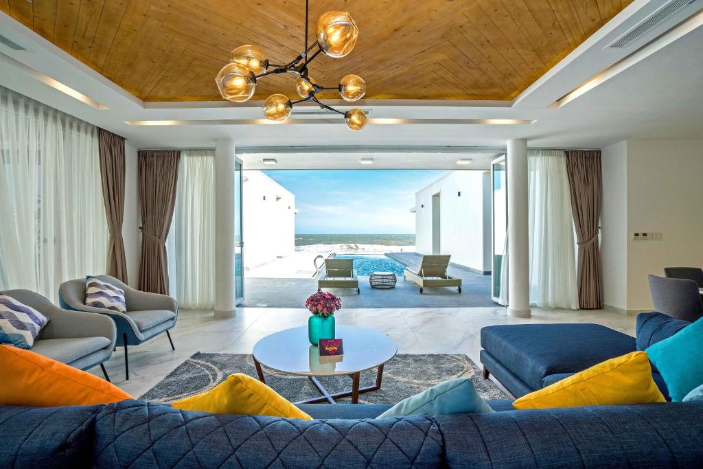 Giá phòng tại Oceanami Villas & Beach Club mới nhất 2024