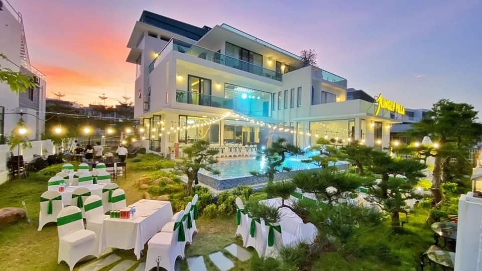 Review top 3 villa cho thuê to rộng lớn mới đẹp nhất ở Hạ Long thích hợp nghỉ dưỡng + tổ chức sự kiện, teambuiding, gala, lửa trại, tiệc Noel, cuối năm