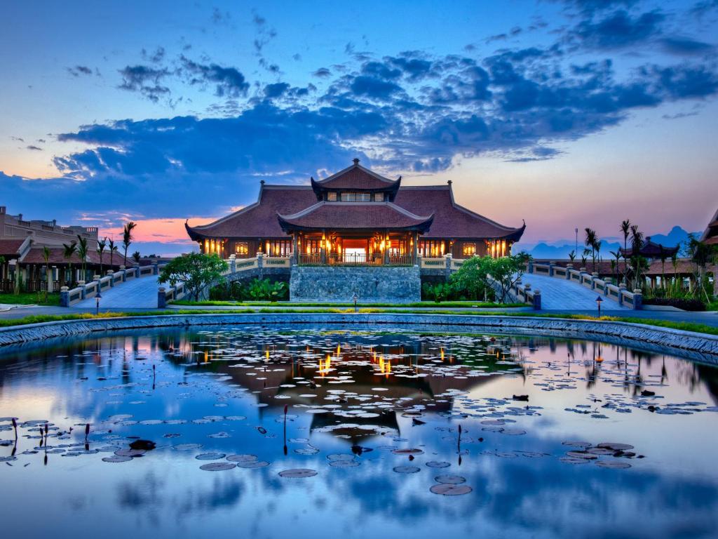 Bảng giá Emeralda Ninh Bình resort ưu đãi mới nhất dịp Tết nguyên đán 2023