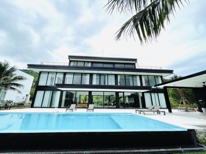 The Black W Villa sân Golf Tam Đảo 8 phòng ngủ có bể bơi riêng, BBQ, sân vườn rộng