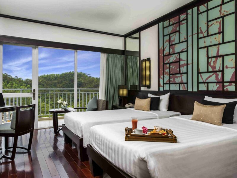 Standard-Hill-View_Twin-Beds-4-novotel-ha-long