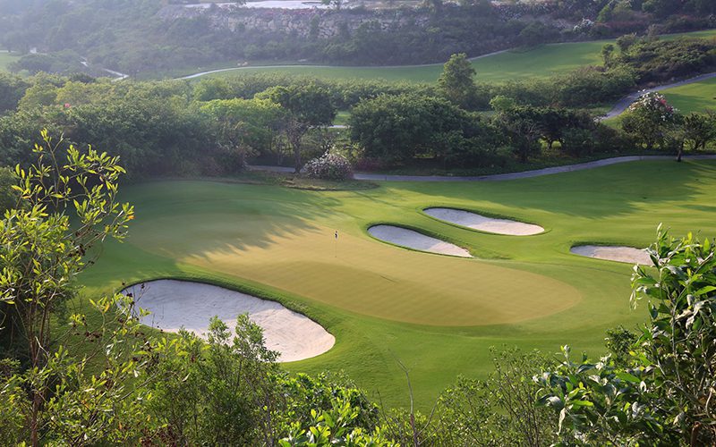 Sân-Golf-Vinpearl-tai-Nha-Trang