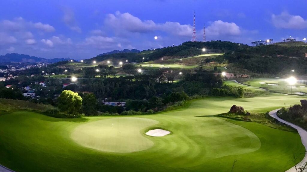 Sân golf FLC Hạ Long Golf Club, Quảng Ninh – Chi phí và dịch vụ có gì ?